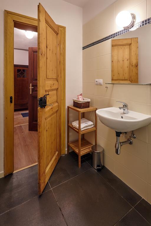 Queen Bee Apartments Πράγα Δωμάτιο φωτογραφία