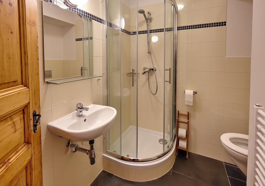 Queen Bee Apartments Πράγα Δωμάτιο φωτογραφία