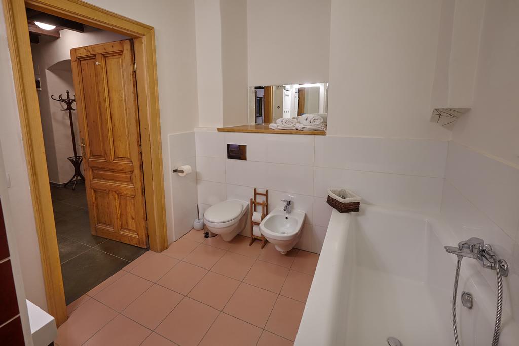 Queen Bee Apartments Πράγα Δωμάτιο φωτογραφία