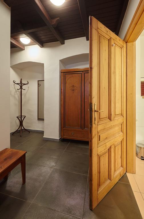 Queen Bee Apartments Πράγα Δωμάτιο φωτογραφία