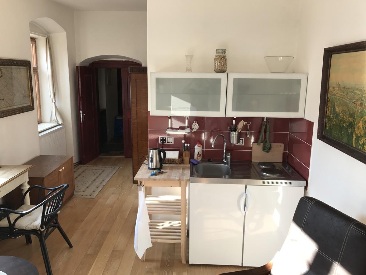 Queen Bee Apartments Πράγα Εξωτερικό φωτογραφία